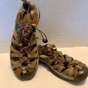 KEEN women’s Whisper Brown Waterproof Sandals Outdoor Hiking Shoes